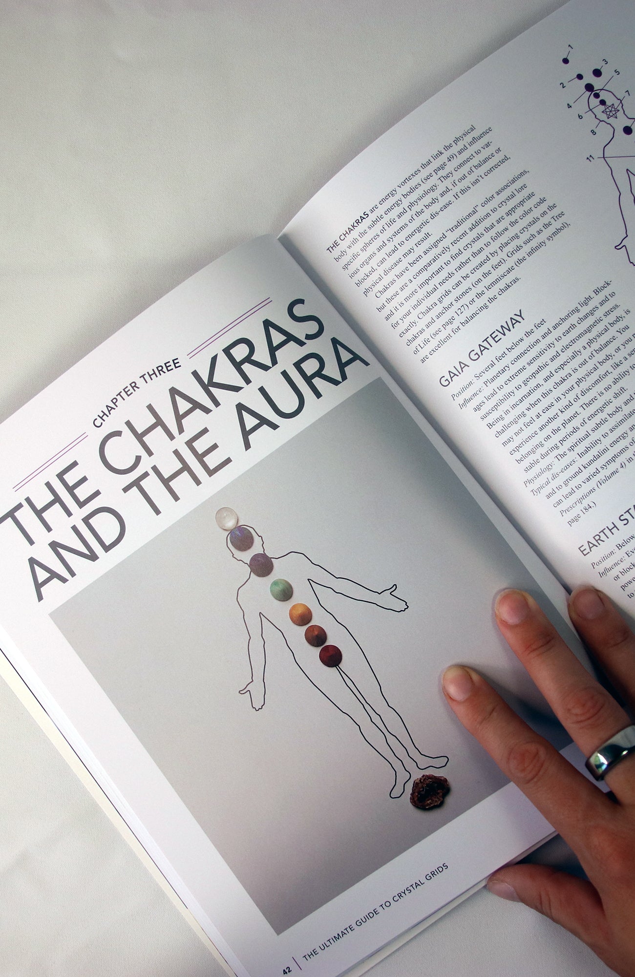 Ultimate Guide to Crystal Grids, The: Transform Your Life Using the Power of Crystals and Layouts